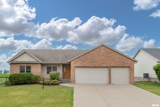 355 Lynnea Dr, Eldridge, IA 52748