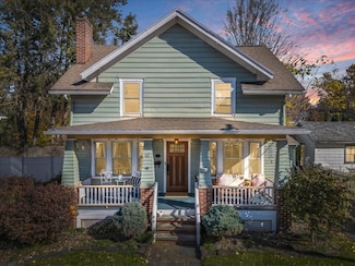 18 Armstrong Place, Owego, NY 13827