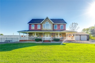 5616 Faircrest St SW, Navarre, OH 44662