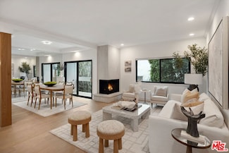 234 S Tower Dr Unit 2, Beverly Hills, CA 90211