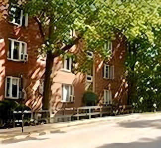 42 Dean Rd Unit 1, Brookline, MA 02445