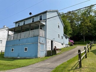 16 Riverview Ave, Rices Landing, PA 15357