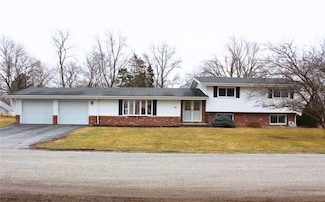 172 Short St, Argenta, IL 62501