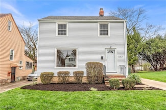 19407 Gardenview Dr, Maple Heights, OH 44137