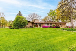 2312 Robertson Ln, Flossmoor, IL 60422