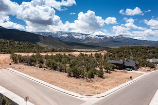 2689 W Rock Ridge Rd, Cedar City, UT 84720
