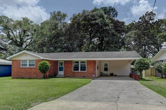 108 Indian Mound Rd, Lafayette, LA 70501