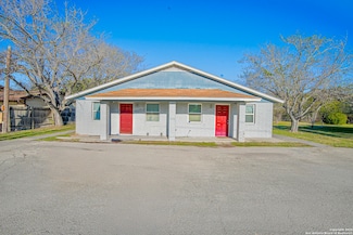 301 Haeckerville Rd, Cibolo, TX 78108