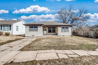 2824 E Maplewood St, Wichita, KS 67214