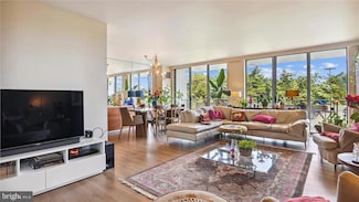 5101 River Rd, Bethesda, MD 20816
