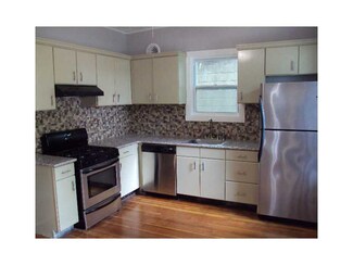 59 Veazie St, Providence, RI 02908