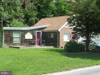 13 W Canal St, Hershey, PA 17033