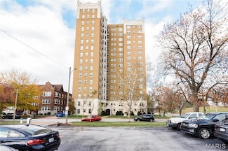 625 S Skinker Blvd Unit 202, Saint Louis, MO 63105