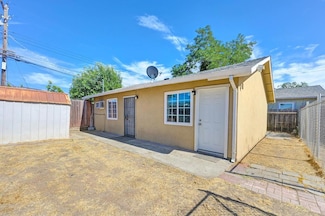 3810 Willow St, Sacramento, CA 95838