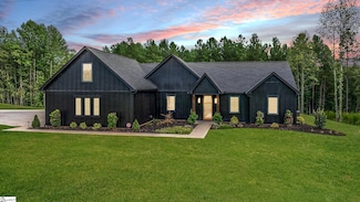 239 Center Dr, Taylors, SC 29687