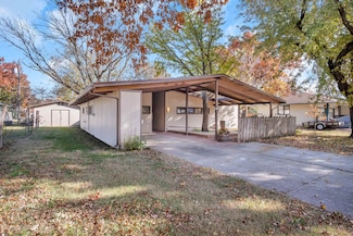 2312 Berry St, North Newton, KS 67117