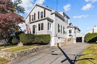 59 Saint Simon St, Woonsocket, RI 02895
