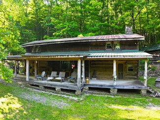 692 Little Doe Creek Rd, Irvine, KY 40336