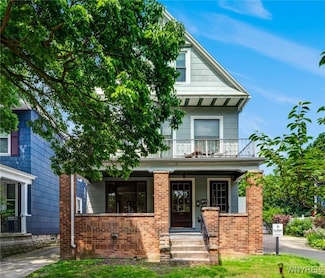 294 Baynes St, Buffalo, NY 14213