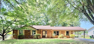 7062 N Carolina 66, Rural Hall, NC 27045