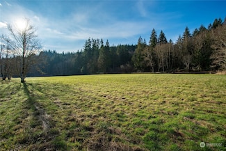 520 Halliday Rd, Centralia, WA 98531
