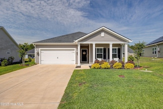 6909 English Holly Ct SW, Ocean Isle Beach, NC 28469