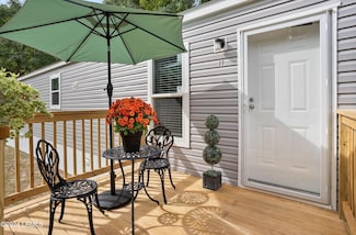 77 Saxonville Rd, Saint Helena Island, SC 29920