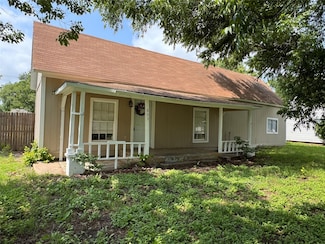 603 W Bloodworth St, Olney, TX 76374