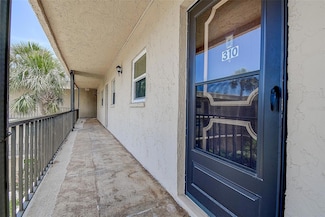 11485 Oakhurst Rd Unit 310, Largo, FL 33774