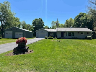 130 Barnage Rd, Brasher Falls, NY 13613