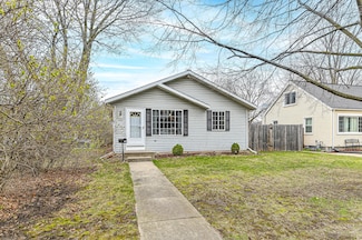 1508 Summit Ave, Waukesha, WI 53188