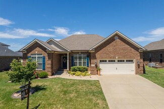 511 McCoy Place Dr, Bowling Green, KY 42104