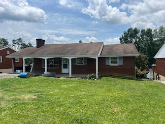 1631 Eanes Rd, Roanoke, VA 24014