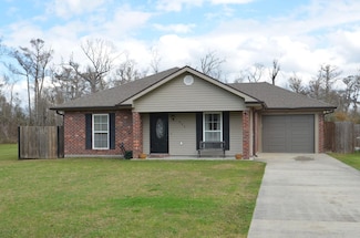 445 T Leigh Dr, Houma, LA 70364