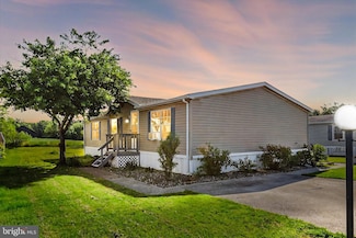 48 Hampshire Dr, New Oxford, PA 17350