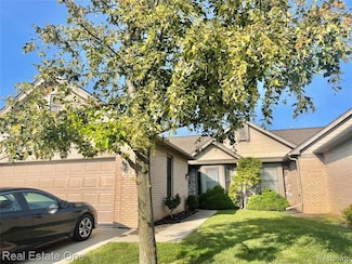2519 Westmont Cir Unit 4, Sterling Heights, MI 48310
