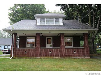 54 Rochester St, Bergen, NY 14416