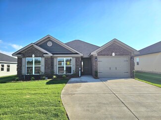 2513 Hollington Dr, Hephzibah, GA 30815