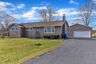 4567 Beach Ridge Rd, Lockport, NY 14094