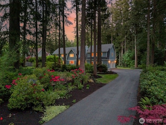 14146 Henderson Rd NE, Bainbridge Island, WA 98110