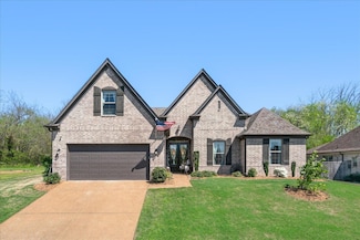 565 Laurel St, Oakland, TN 38060