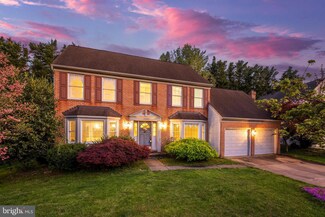 12593 Cross Hollow Ct, Herndon, VA 20170