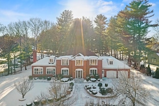 5 Woodmeadow Dr, Salem, NH 03079