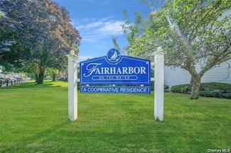 142 Fairharbor Dr Unit 142, Patchogue, NY 11772