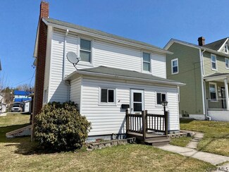 1905 Somerset Ave, Windber, PA 15963