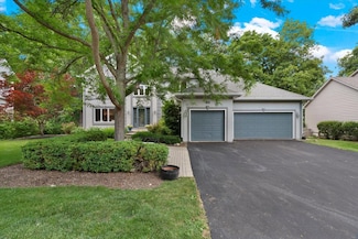 7488 Bittersweet Dr, Gurnee, IL 60031