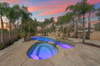 2463 Waterfall Ln, Corona, CA 92882