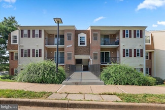 14901 Rydell Rd Unit 201, Centreville, VA 20121