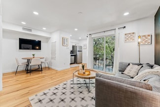 1840 Burton Dr Unit 172, Austin, TX 78741