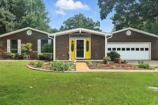 15808 Taylor Loop Rd, Little Rock, AR 72223